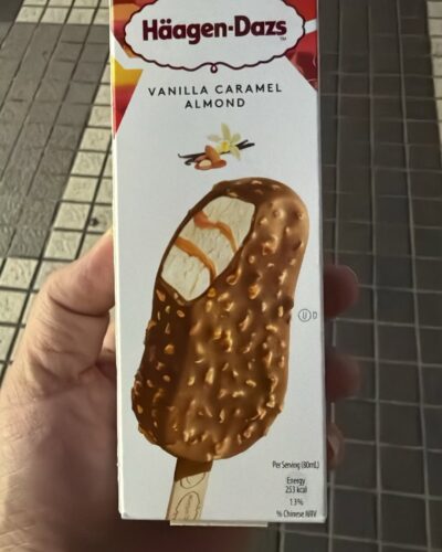 Nhấp để xem toàn màn hình Kem Haagen-Dazs 80ml Combo 4 Vị photo review