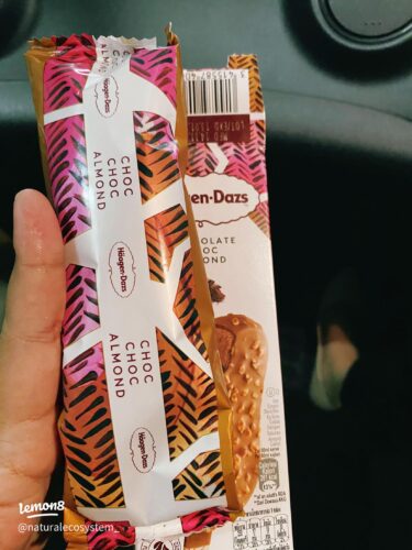 Nhấp để xem toàn màn hình Kem Haagen-Dazs 80ml Combo 4 Vị photo review