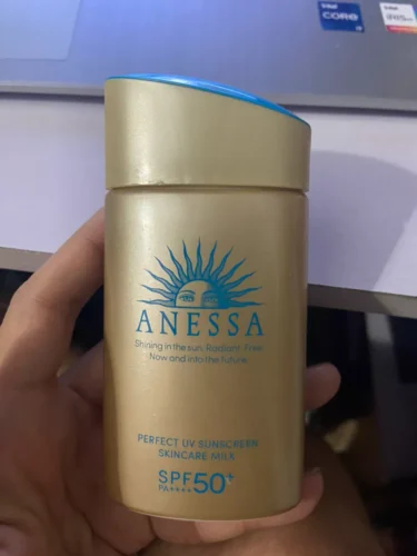 Nhấp để xem toàn màn hình Sữa Chống Nắng Anessa Kiềm Dầu SPF50+ PA++++ photo review