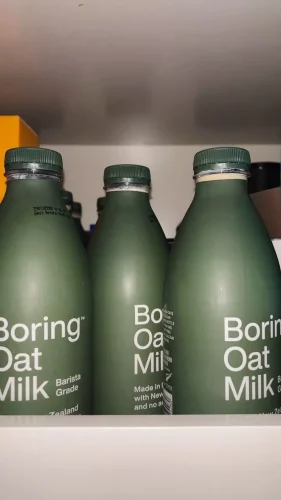 Nhấp để xem toàn màn hình Thùng 3 Chai Sữa Yến Mạch BORING Milk 1L New Zealand - Vị Nguyên Bản & Barista Pha Cà Phê photo review