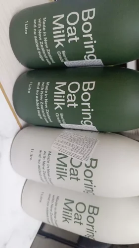Nhấp để xem toàn màn hình Thùng 3 Chai Sữa Yến Mạch BORING Milk 1L New Zealand - Vị Nguyên Bản & Barista Pha Cà Phê photo review